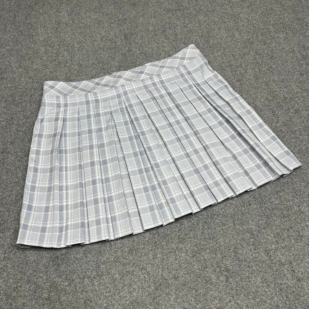 City Chic NWT varsity check grey and white plus sized pleated mini skirt Size 14